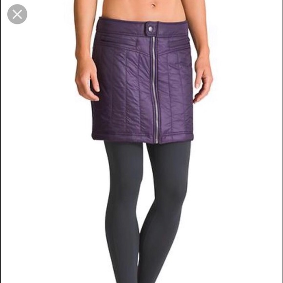 Athleta HP ✨ new quilted short skirt size 6